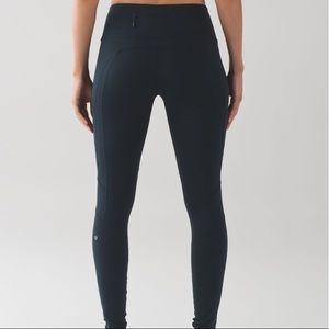 Lululemon Fresh Tracks Tight size 6